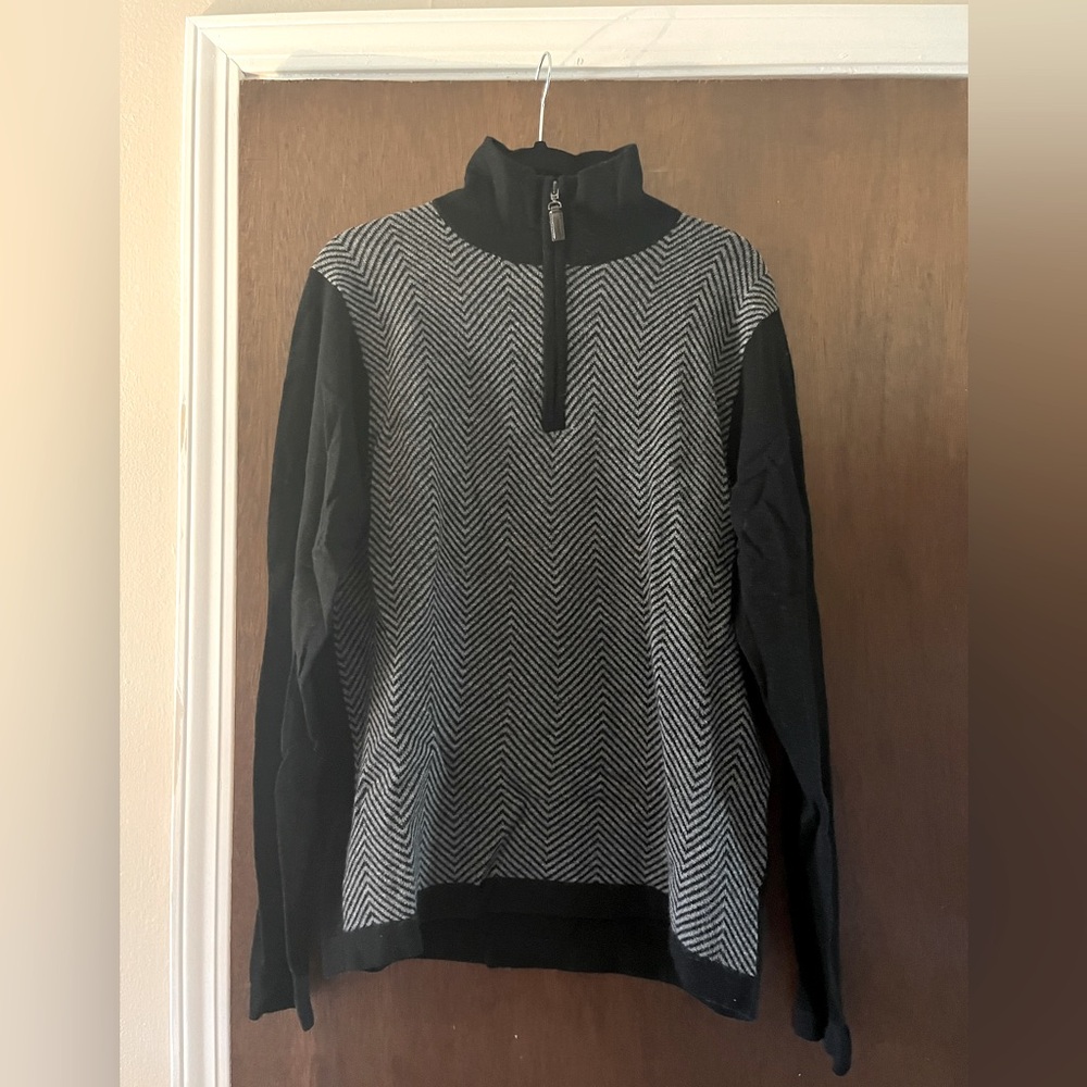Men’s new without tags merino & cashmere zip sweater size M